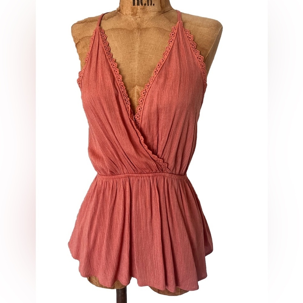 EUC Moa Moa Coral Sleeveless Wrap Top M